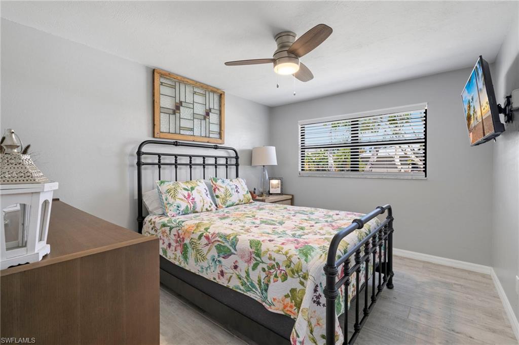 CHARLOTTE SHORES - Residential