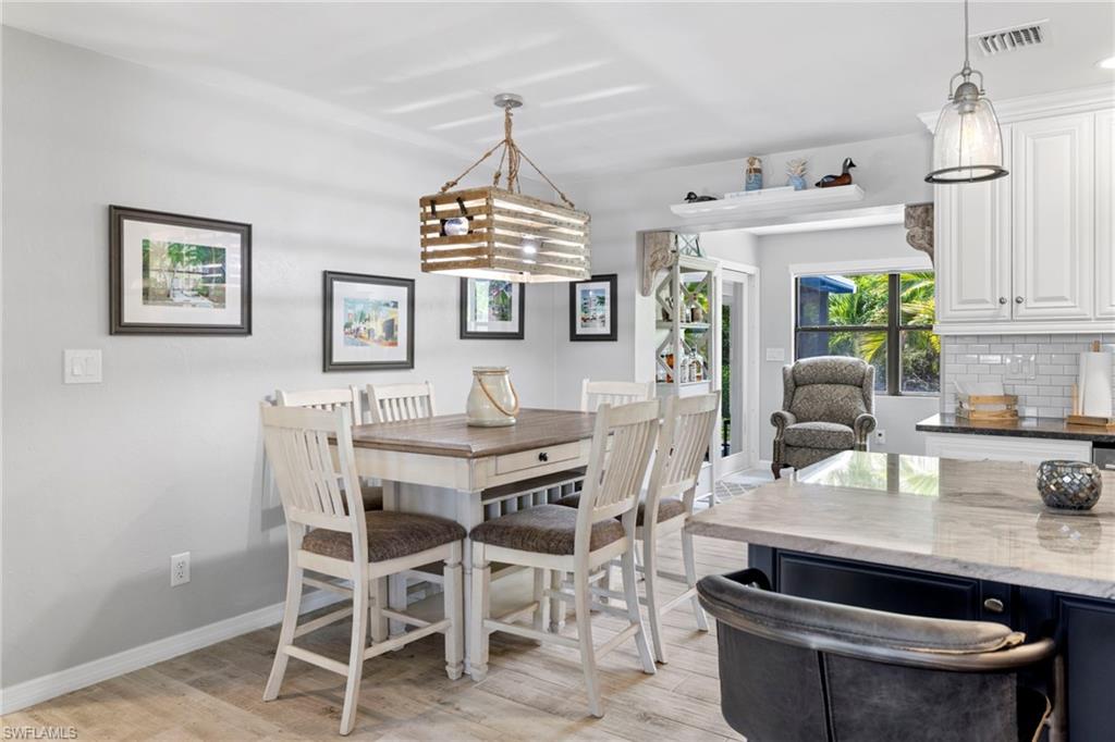 CHARLOTTE SHORES - Residential