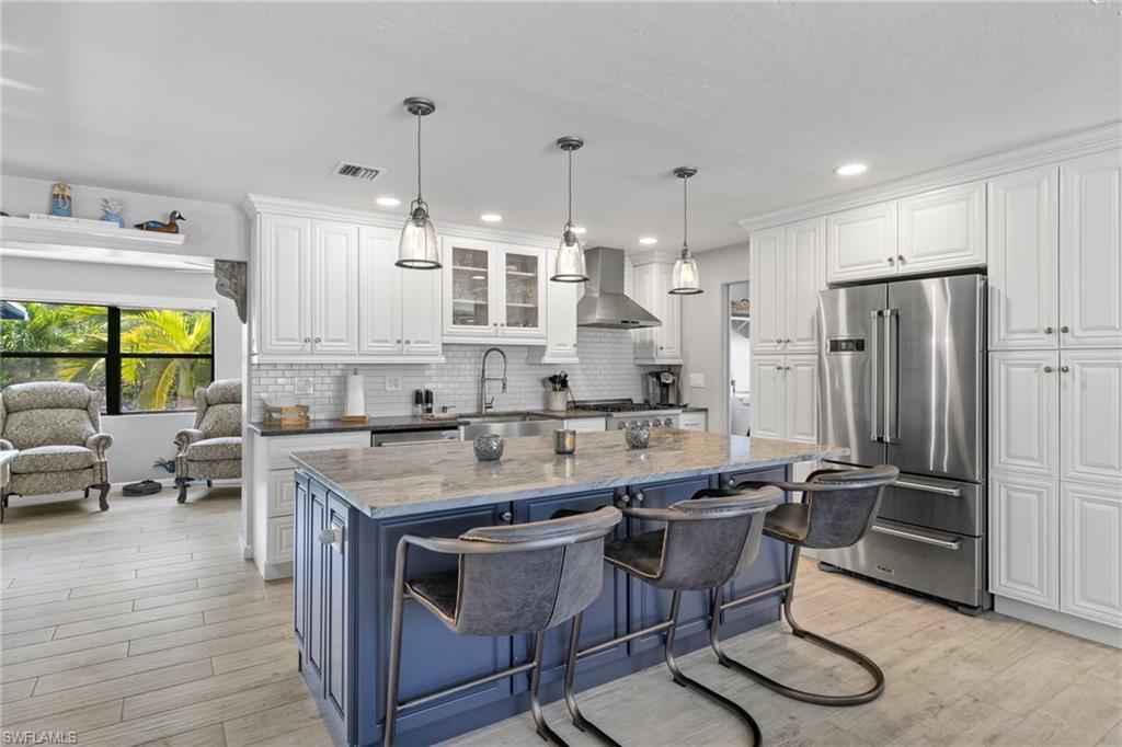 CHARLOTTE SHORES - Residential