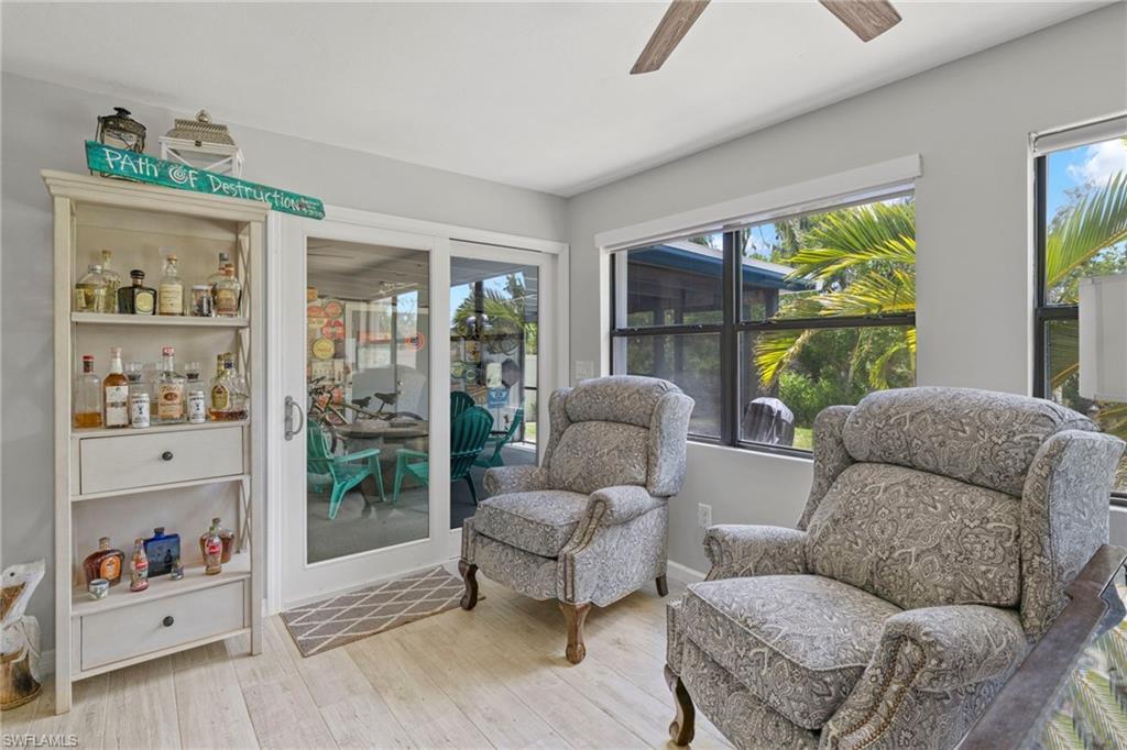 CHARLOTTE SHORES - Residential