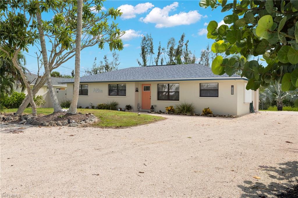 CHARLOTTE SHORES - Residential