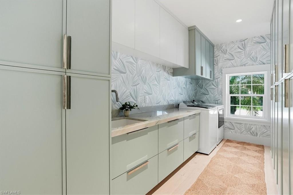 PINE RIDGE - Residential