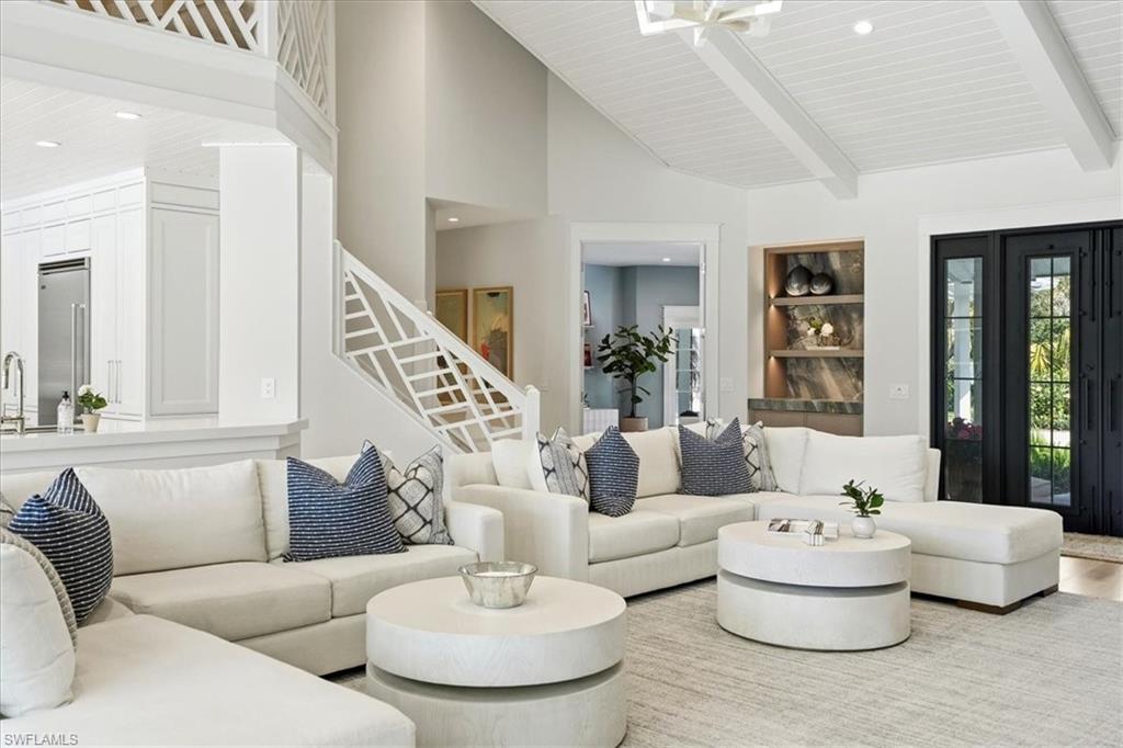 PINE RIDGE - Residential