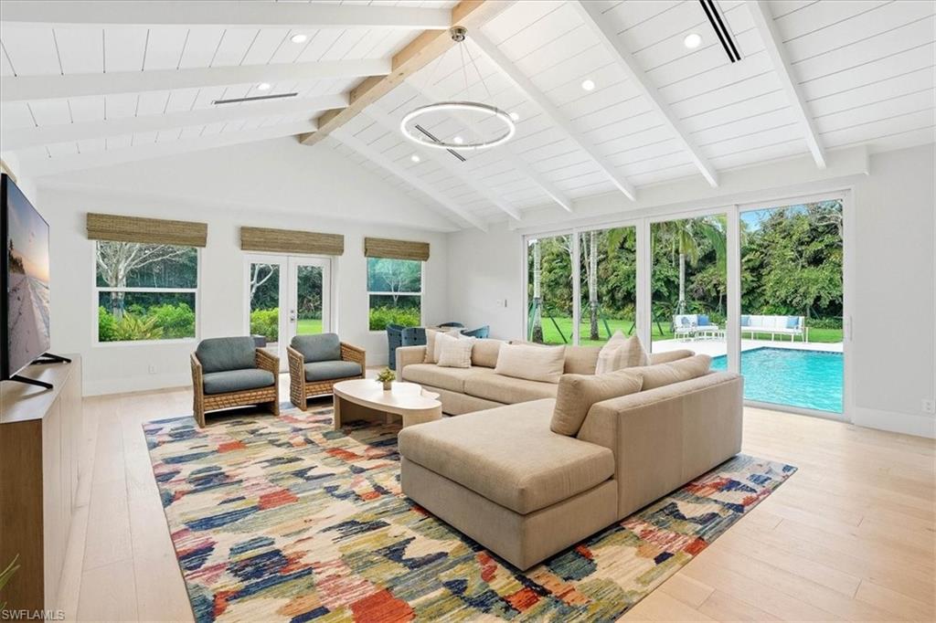 PINE RIDGE - Residential