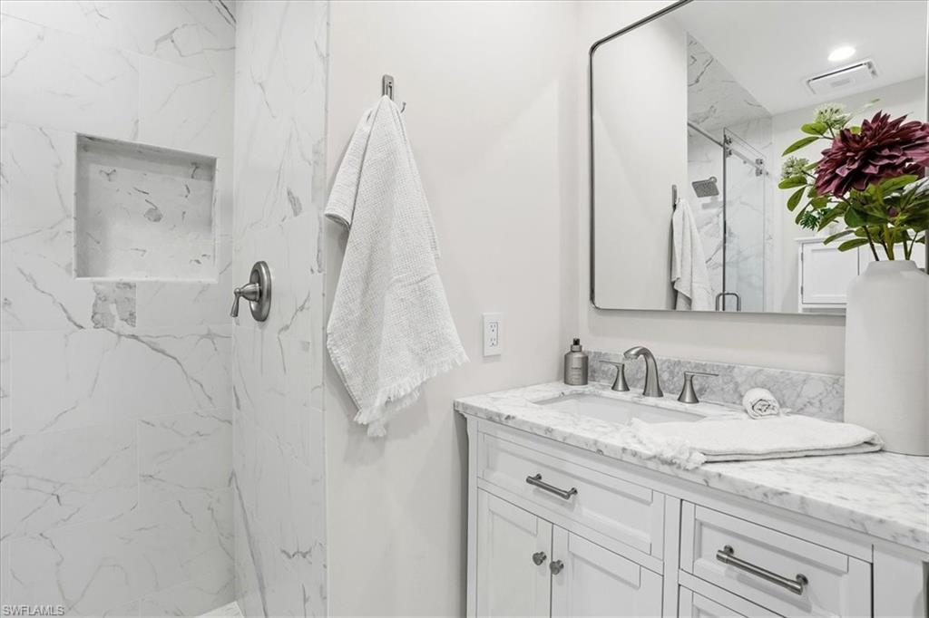 PINE RIDGE - Residential