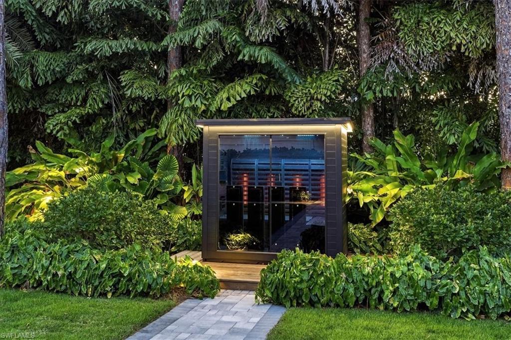 PINE RIDGE - Residential