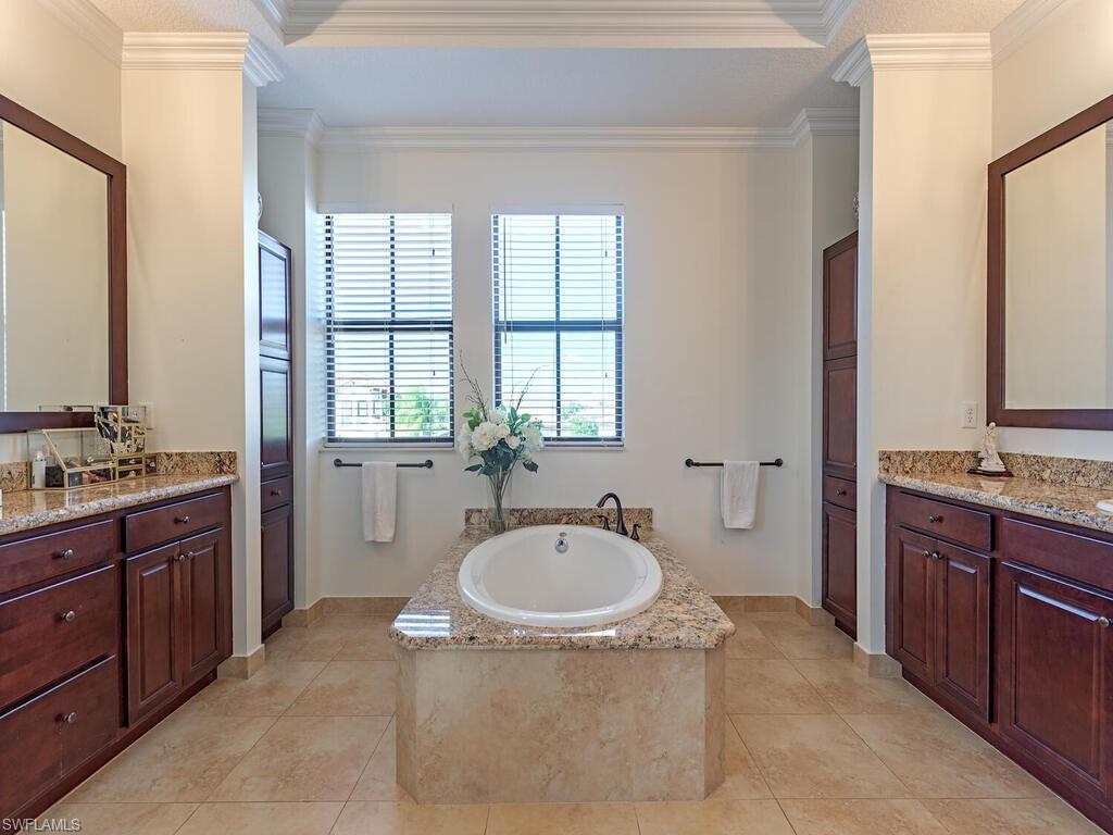 MAPLE RIDGE - Residential