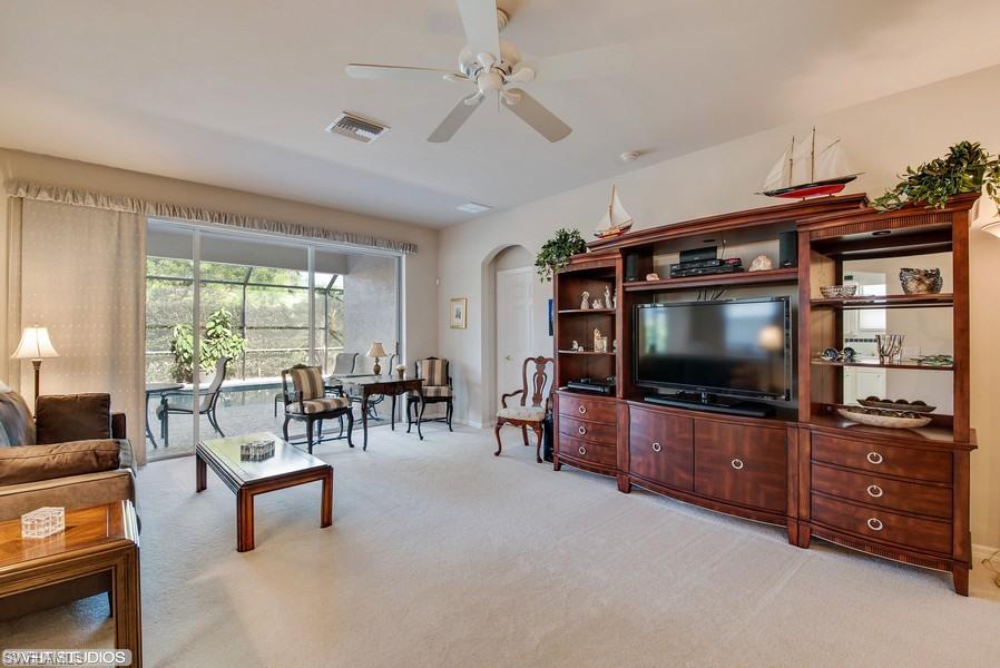 CASA DEL LAGO - Residential