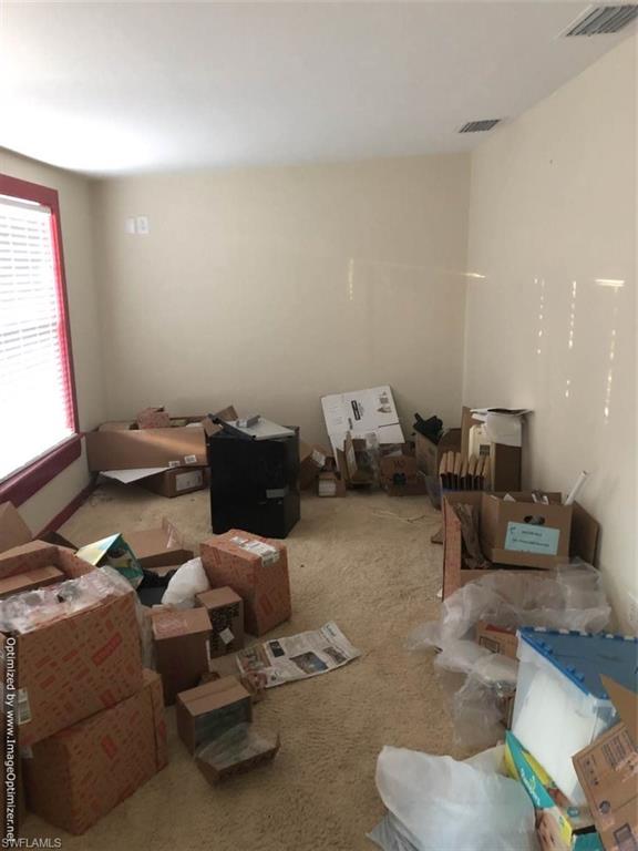 SAN CARLOS PARK - Residential