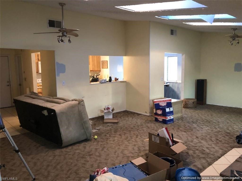 SAN CARLOS PARK - Residential