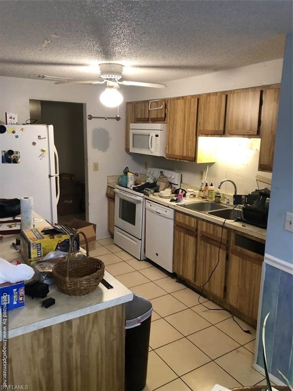 SAN CARLOS PARK - Residential