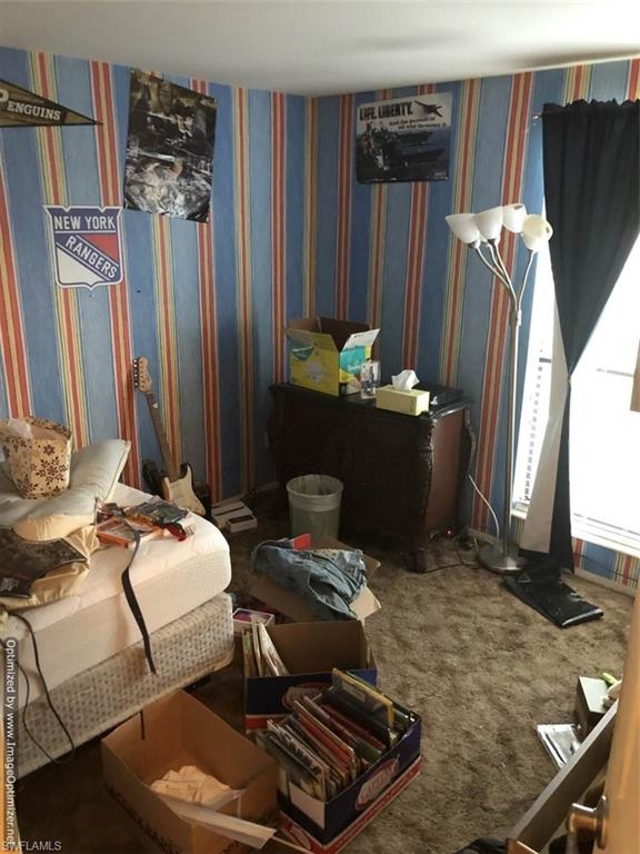 SAN CARLOS PARK - Residential