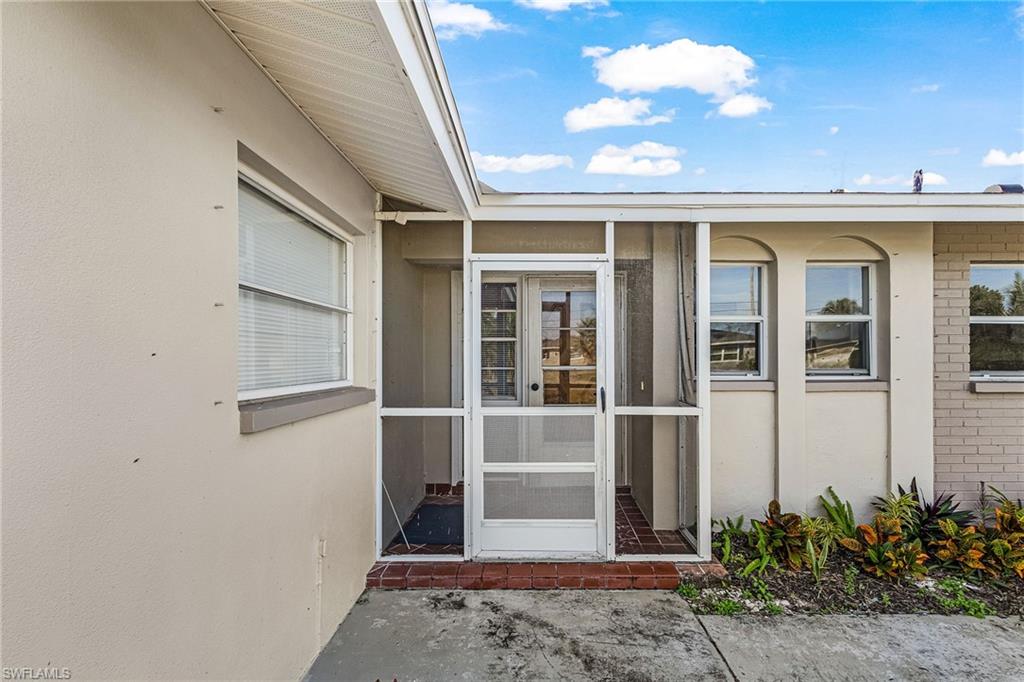 CAPE CORAL - Residential