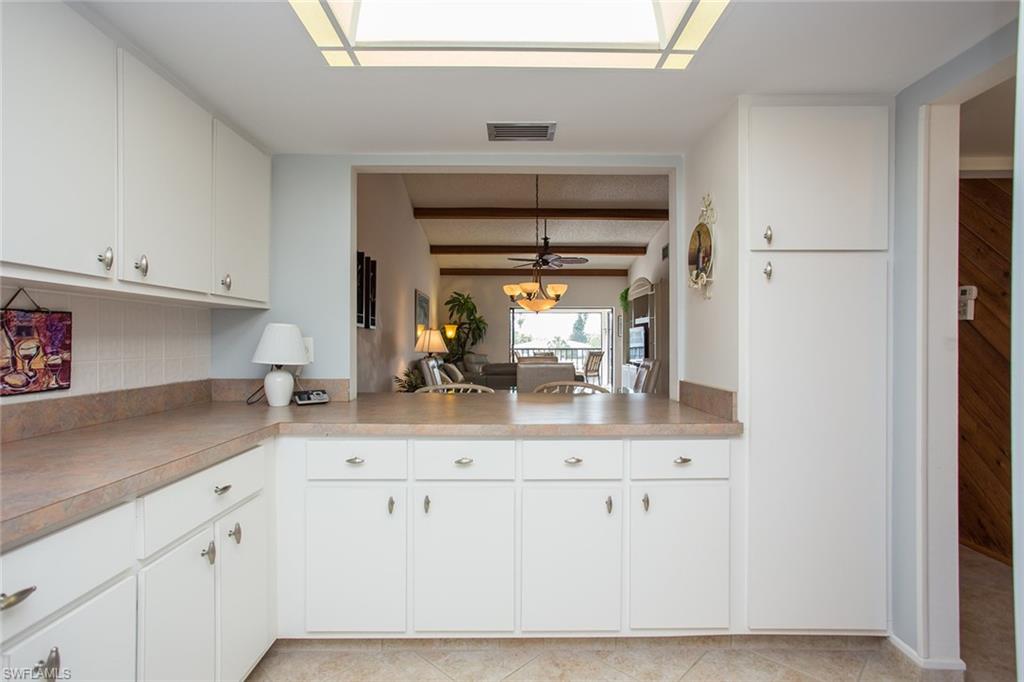 CLUB HARBOUR CONDO - Residential