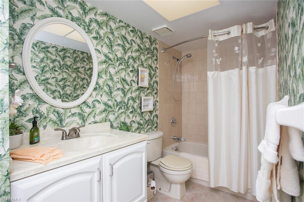 CLUB HARBOUR CONDO - Residential