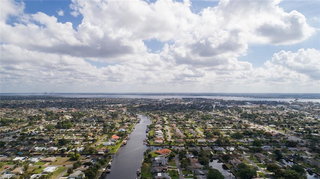 CLUB HARBOUR CONDO - Residential