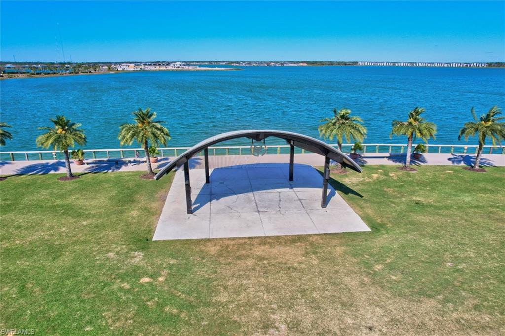 LAKE BABCOCK - Residential