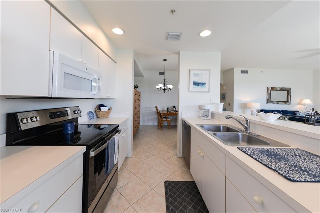 8076 Queen Palm LN 432