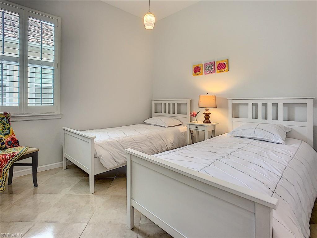 SOMERSET - Residential