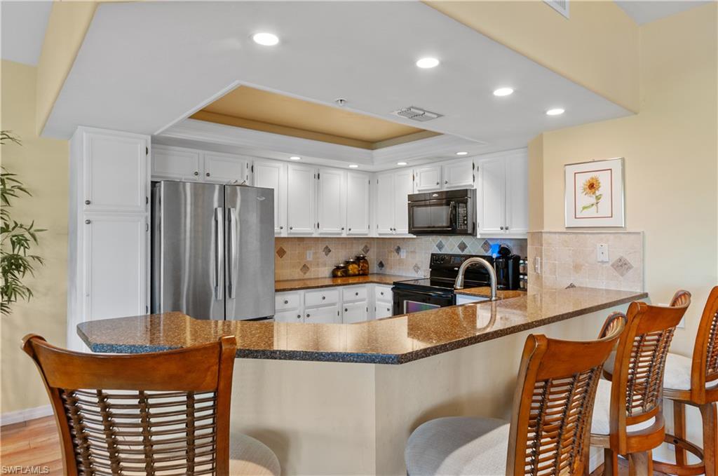 WEDGEWOOD SHERBURNE - Residential