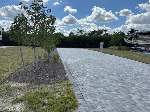 LAGUNA CARIBE - Land