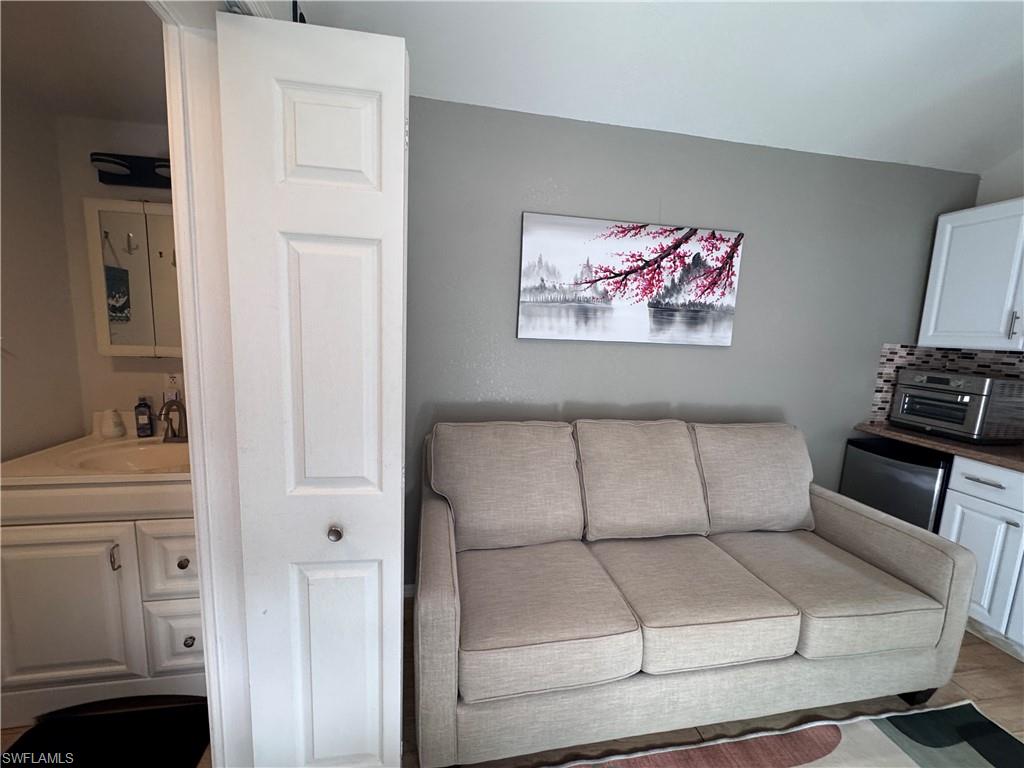 RIVERBEND MOTORCOACH RESORT - Land