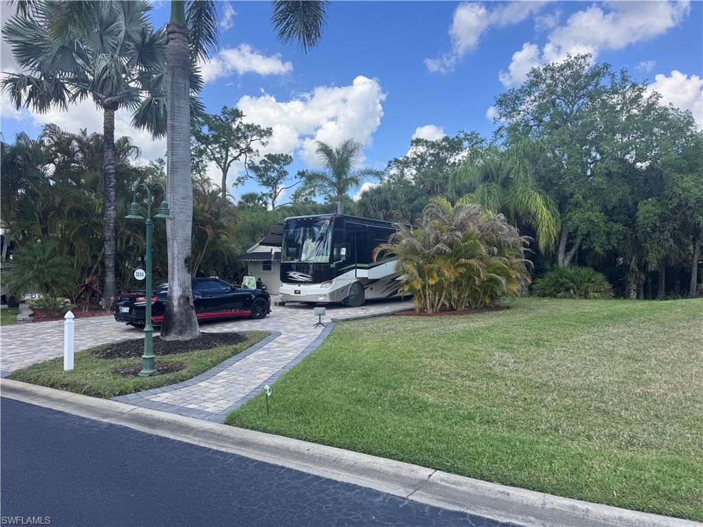 RIVERBEND MOTORCOACH RESORT - Land