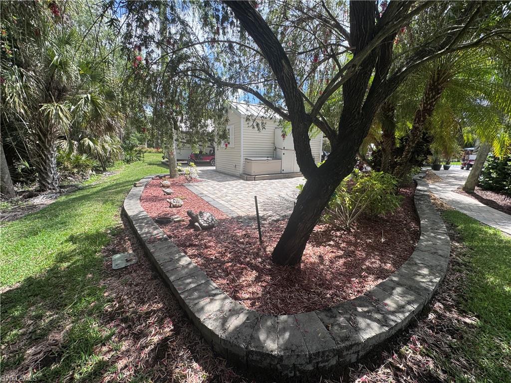 RIVERBEND MOTORCOACH RESORT - Land