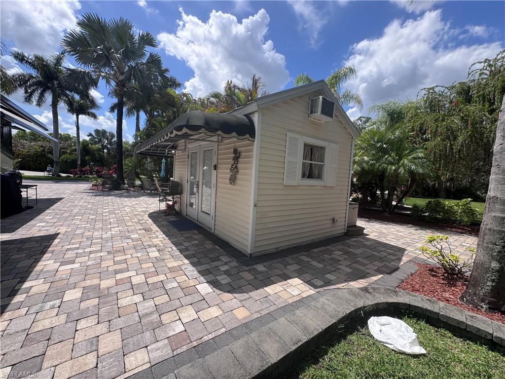 RIVERBEND MOTORCOACH RESORT - Land