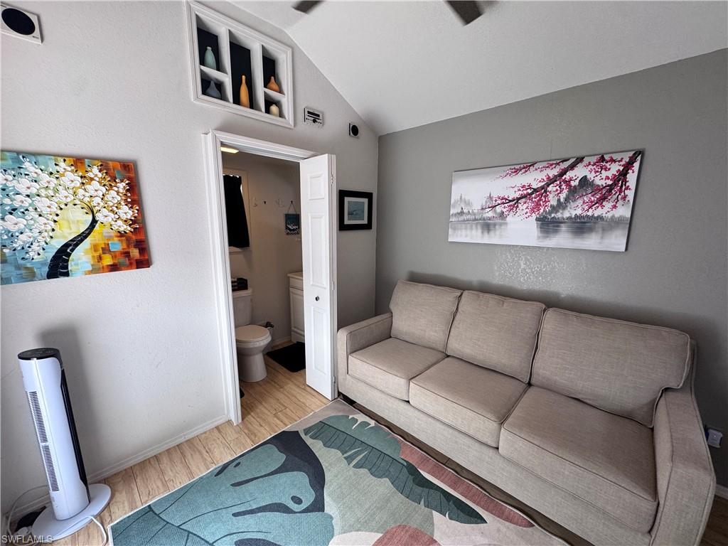 RIVERBEND MOTORCOACH RESORT - Land