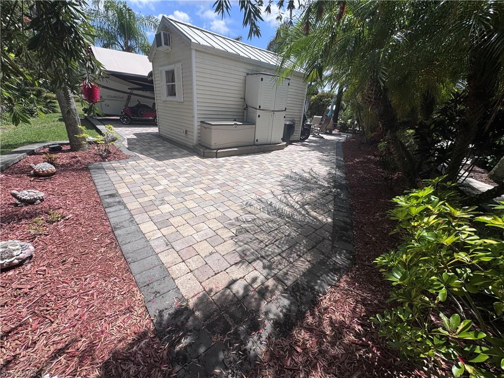 RIVERBEND MOTORCOACH RESORT - Land