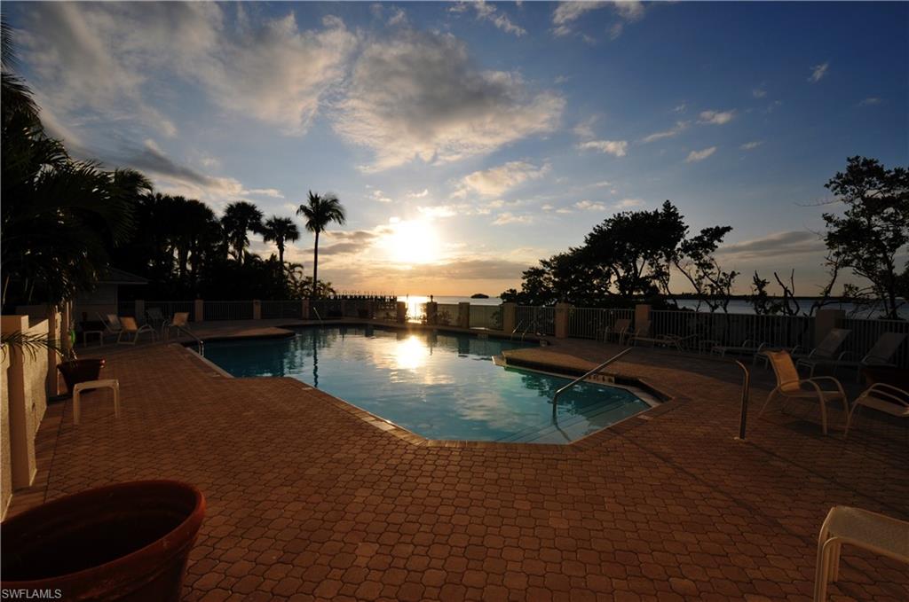 SANIBEL HARBOUR TOWER CONDO - Residential