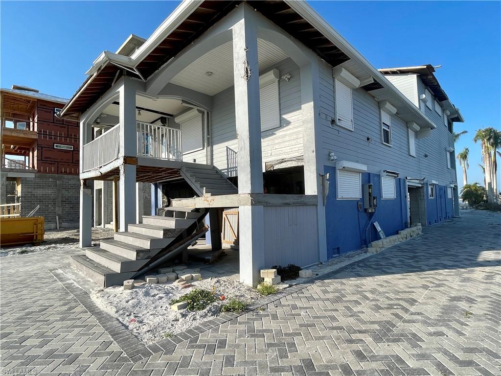 ISLAND SHORES - Residential