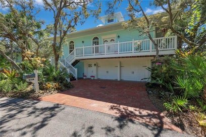 3812 Survey CIR BONITA SPRINGS FL 34134