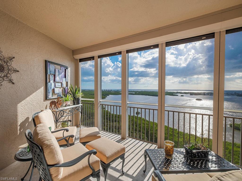 ESTANCIA - Residential