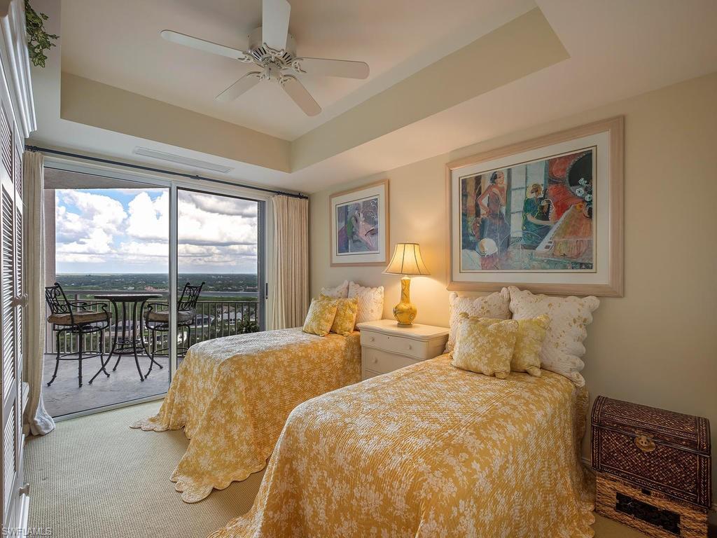 ESTANCIA - Residential