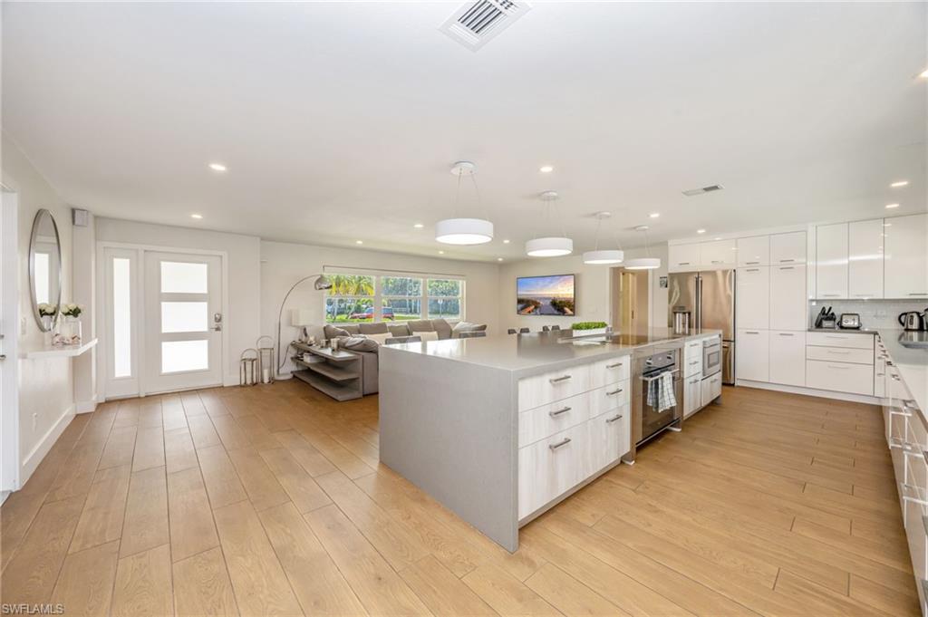 PALM RIVER ESTATES - Residential Lease