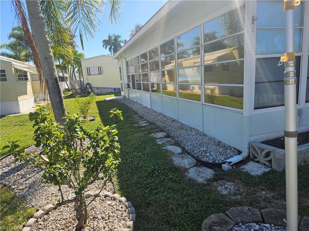 ENCHANTING SHORES - Residential