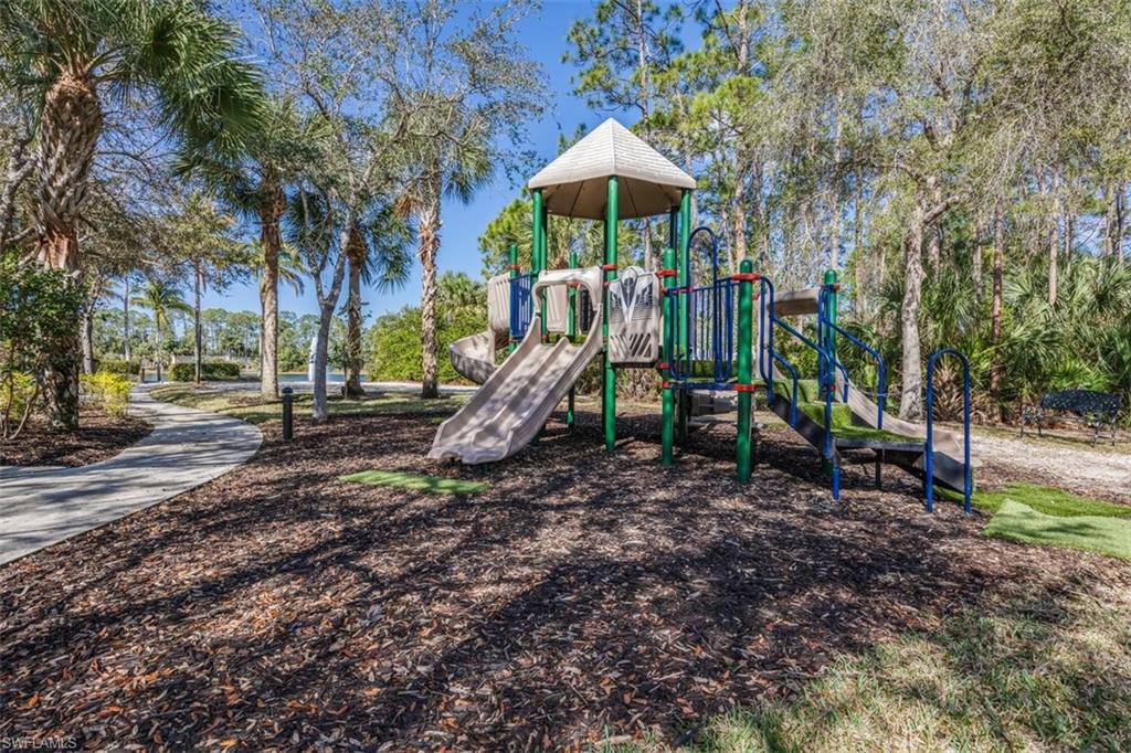 WINDWARD BAY - Residential