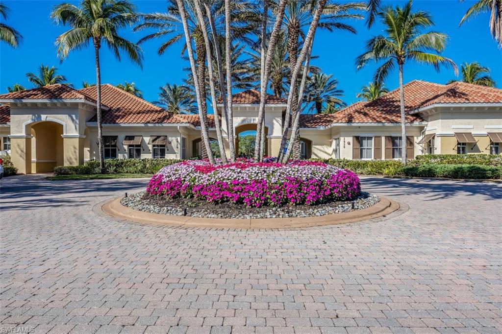 WINDWARD BAY - Residential