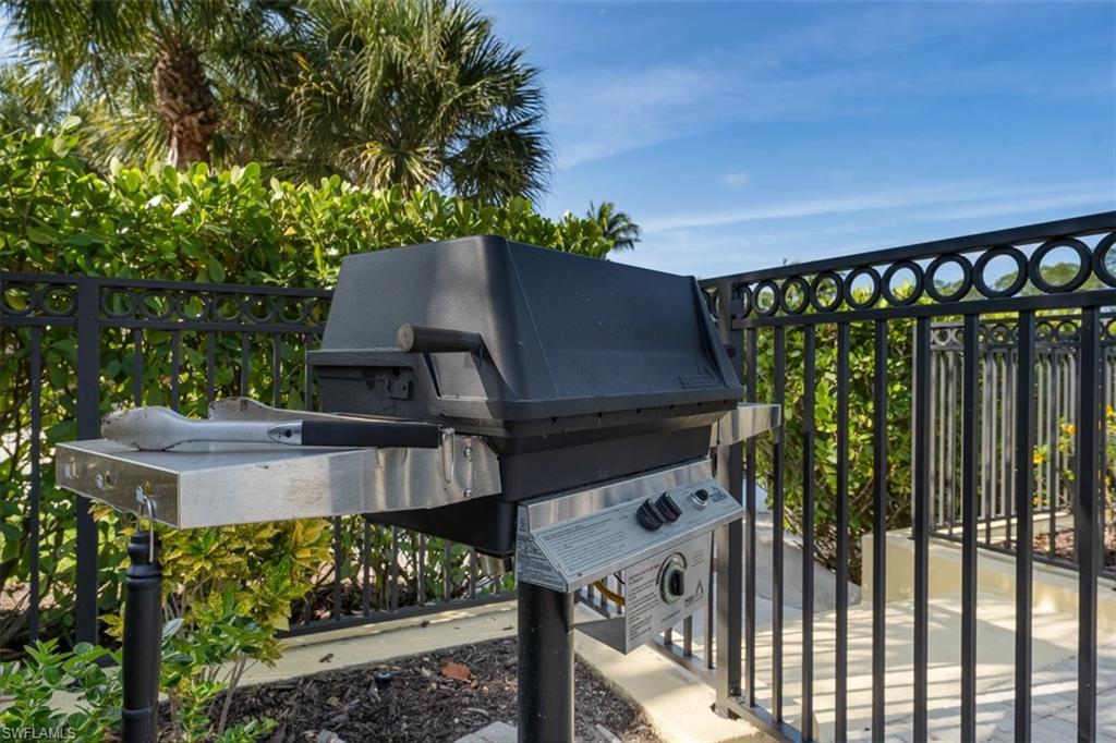 WINDWARD BAY - Residential