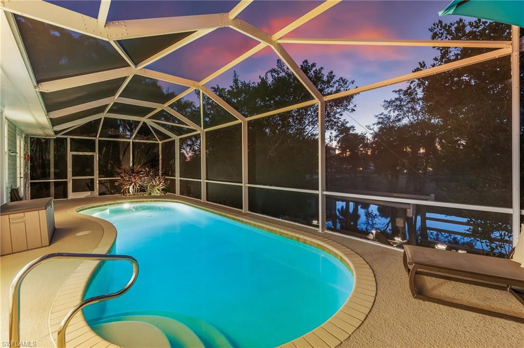 PARADISE VILLAGE - Residential