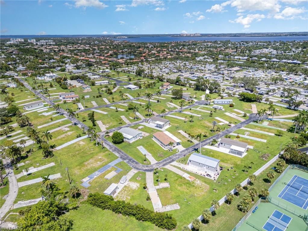 PLANTATION ESTATES MOBILE HOME - Land