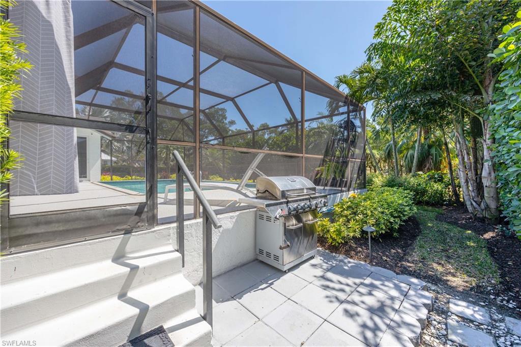 MOORINGS - Residential