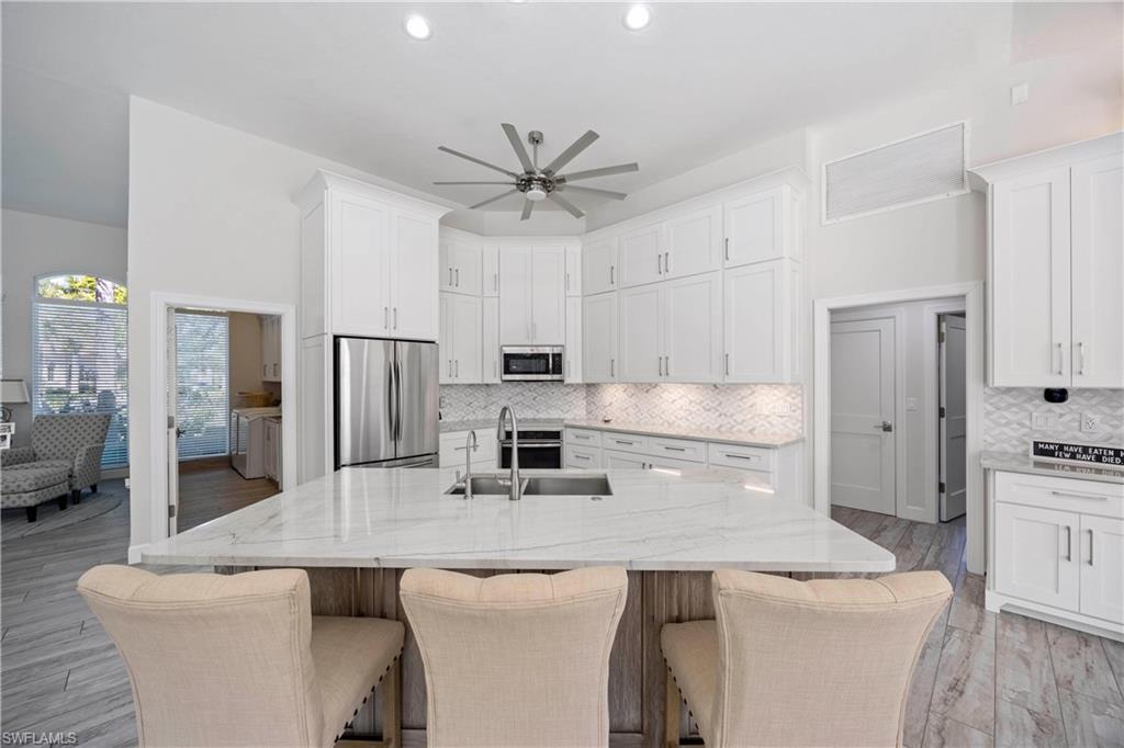 MOORINGS - Residential