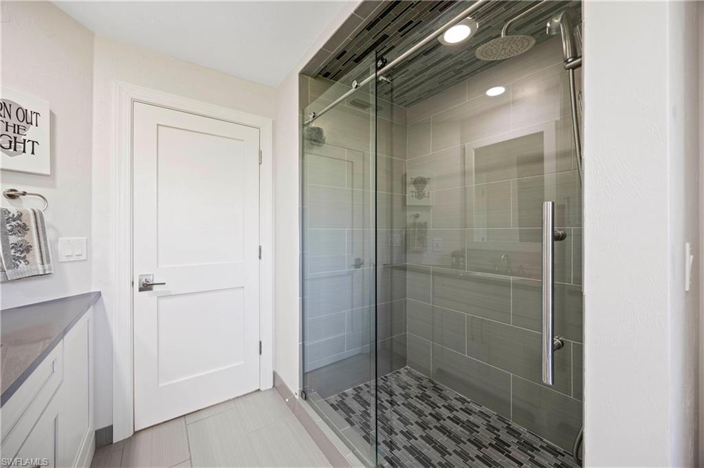 MOORINGS - Residential