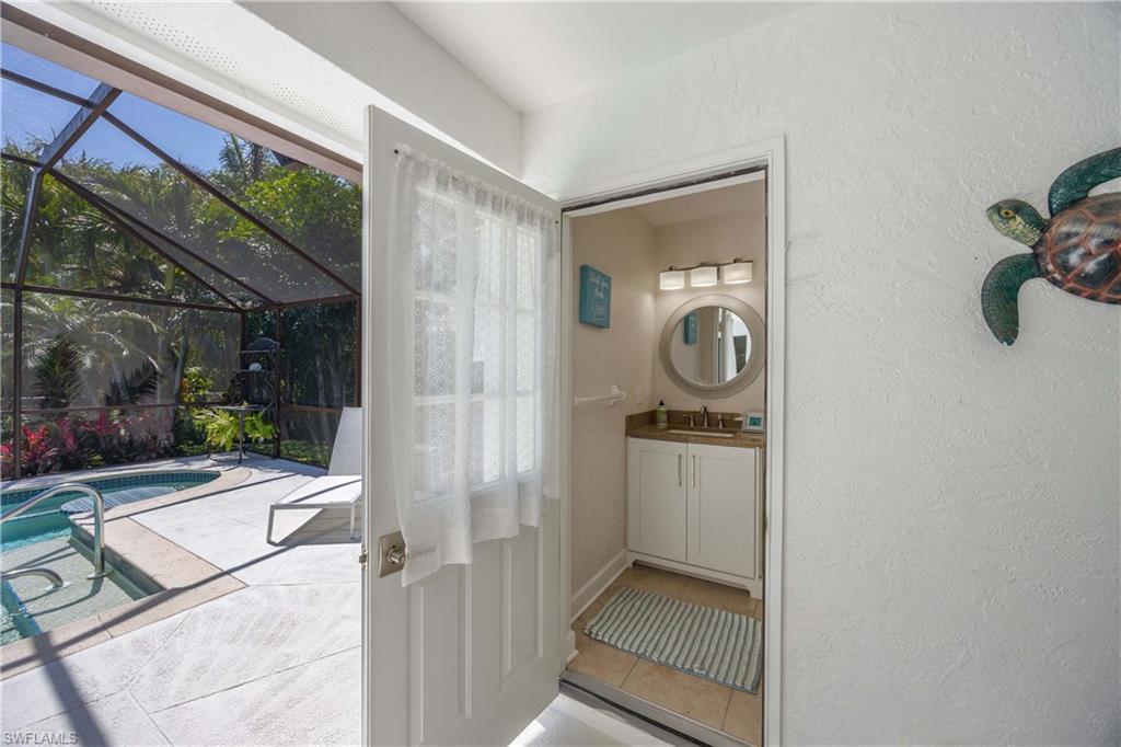 MOORINGS - Residential