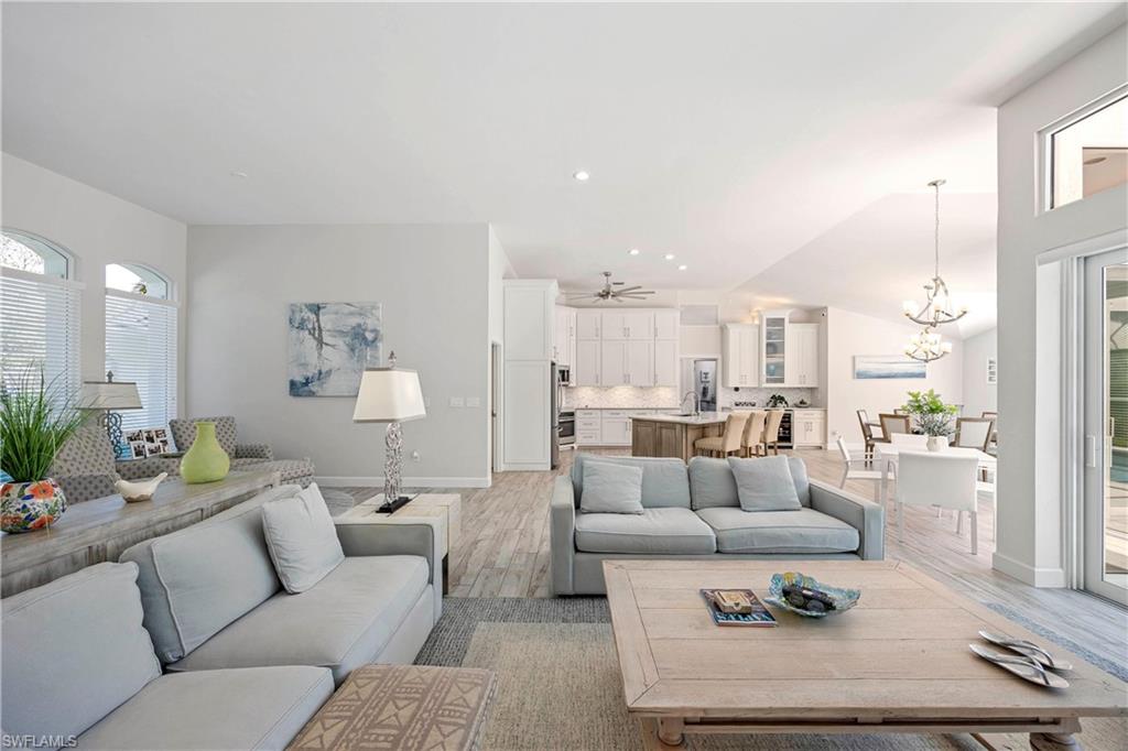 MOORINGS - Residential