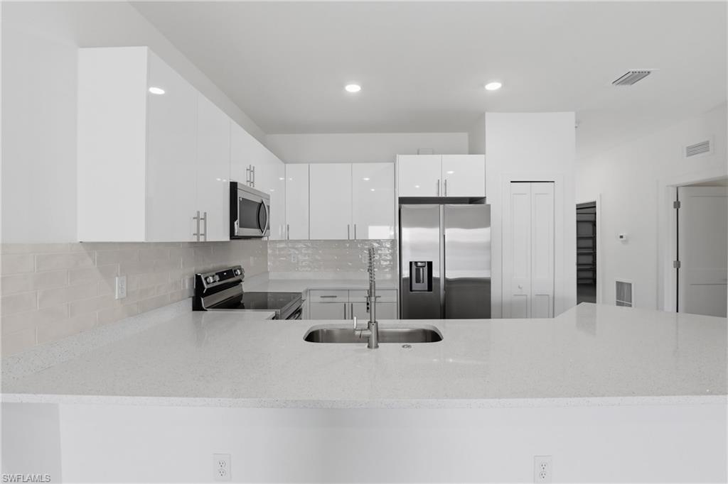 LEHIGH ACRES - Residential Lease