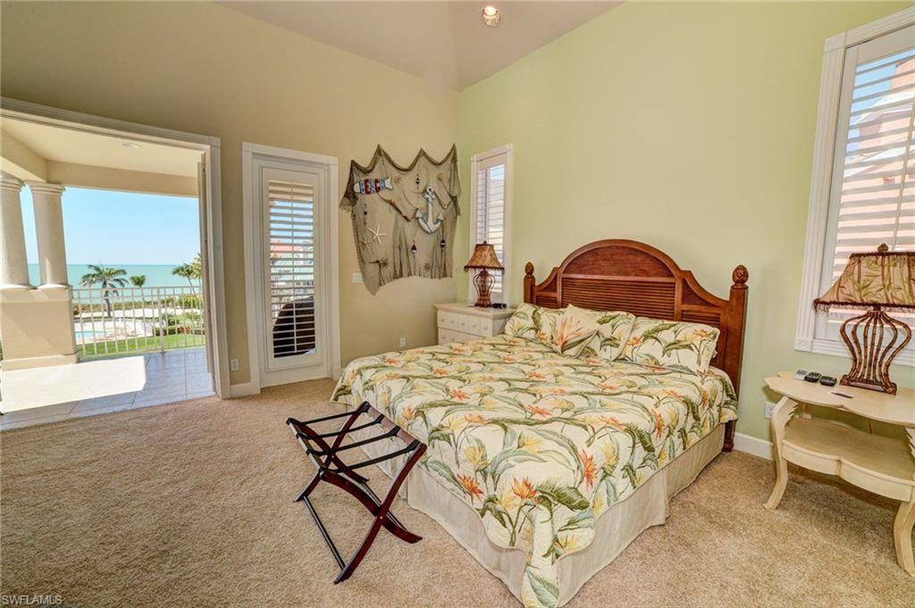 BAREFOOT BEACH - Residential